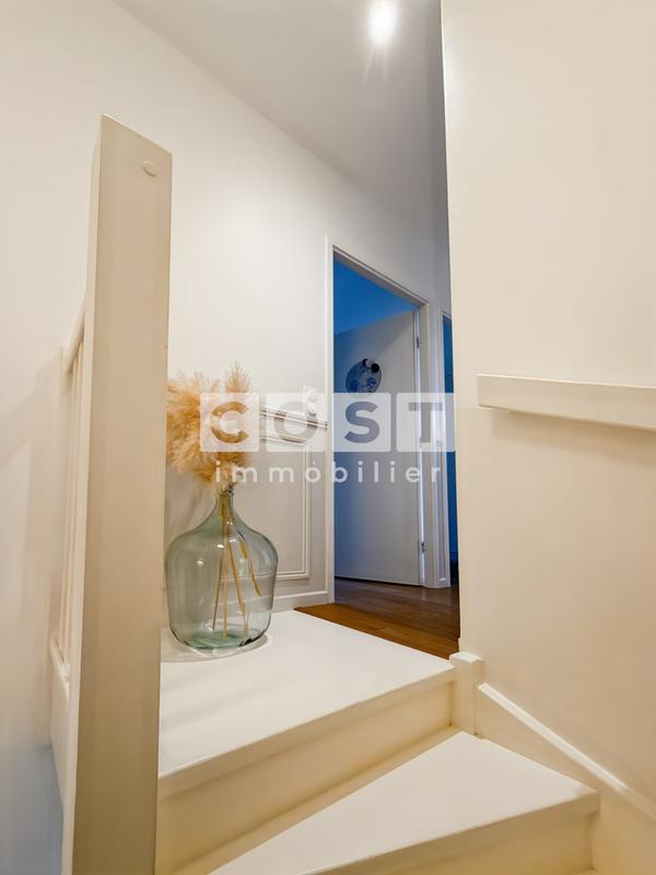 Appartement - 95 m² - 5 pièces
