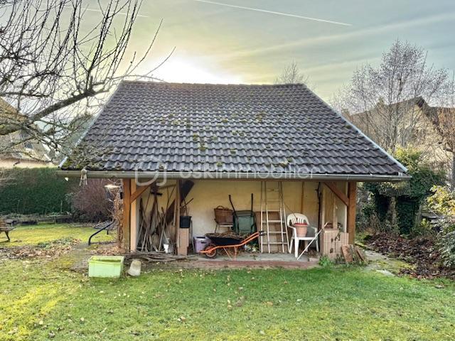 Maison traditionnelle - 210 m² - 10 pièces