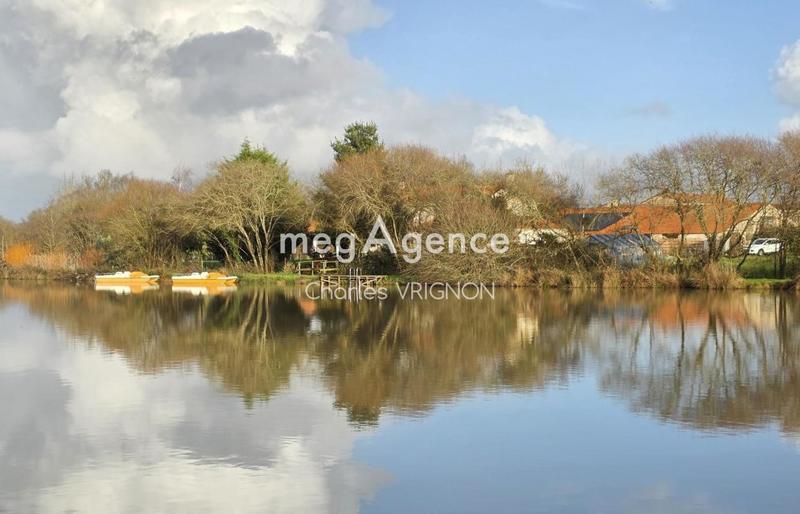 Maison - 245 m² - 8 pièces