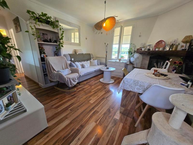 Villa - 200 m² - 8 pièces