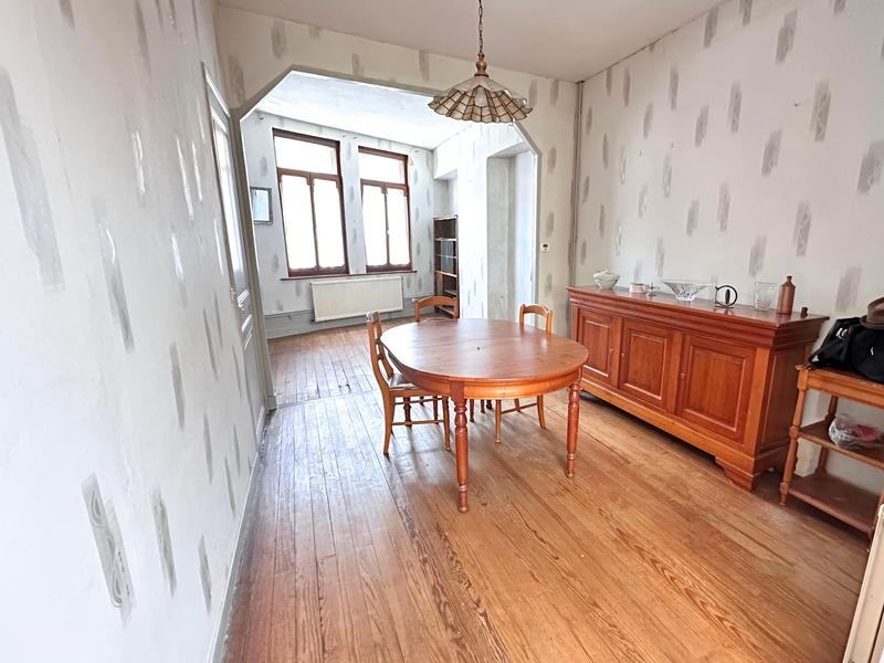 Maison - 86 m² - 8 pièces