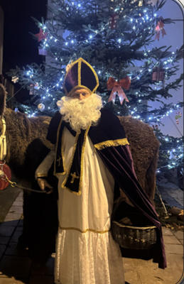 Marche aux lampions avec le Saint-Nicolas