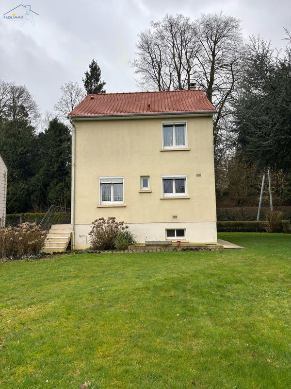 Maison - 88 m² - 6 pièces