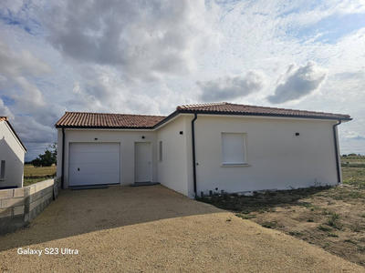 Maison - 95 m² - 5 pièces