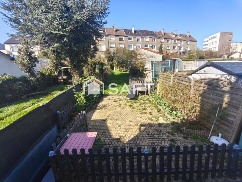 Maison - 82 m² - 5 pièces