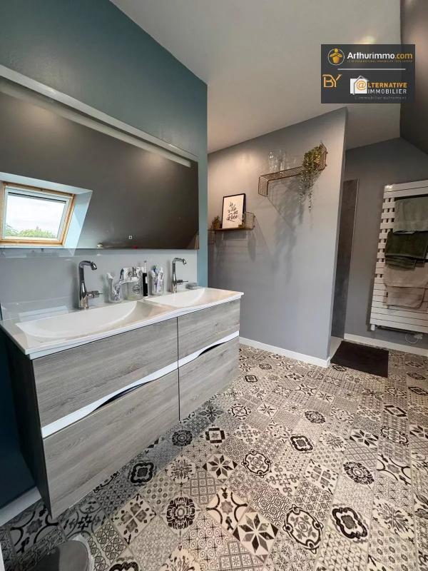 Maison - 141 m² - 5 pièces