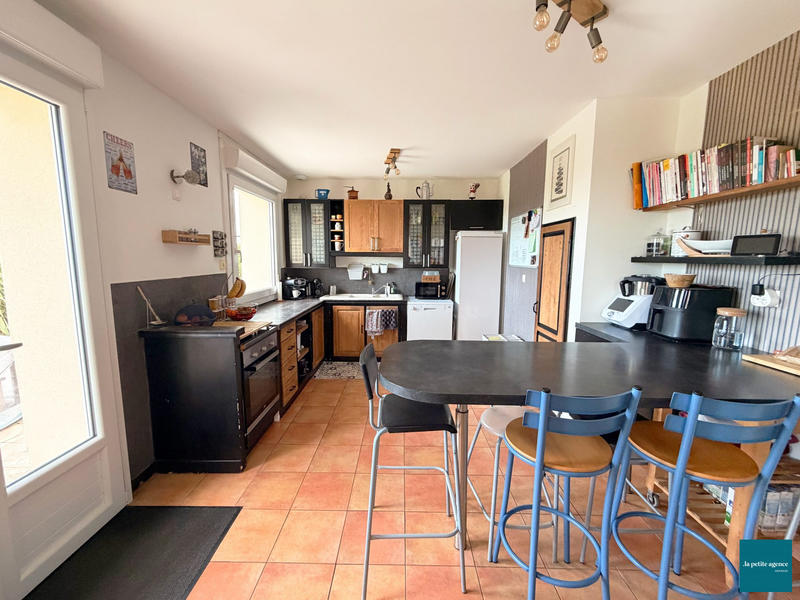 Maison - 102 m² - 6 pièces