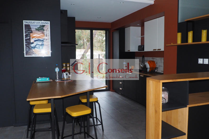 Maison - 165 m² - 7 pièces