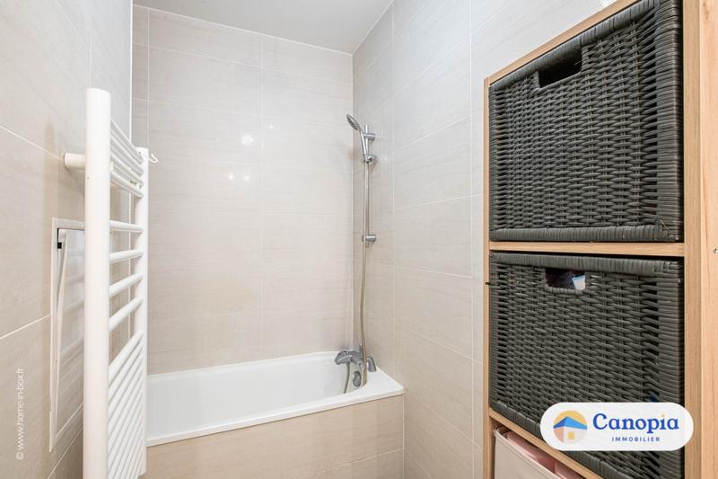 Appartement - 80 m² - 4 pièces