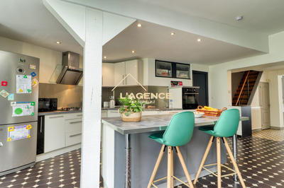 Maison - 215 m² - 7 pièces