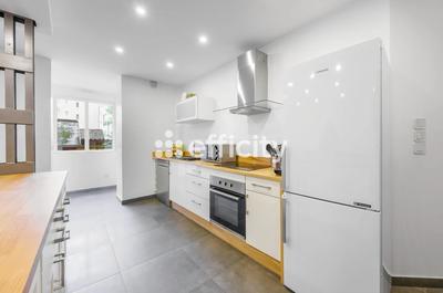 Appartement - 95 m² - 5 pièces