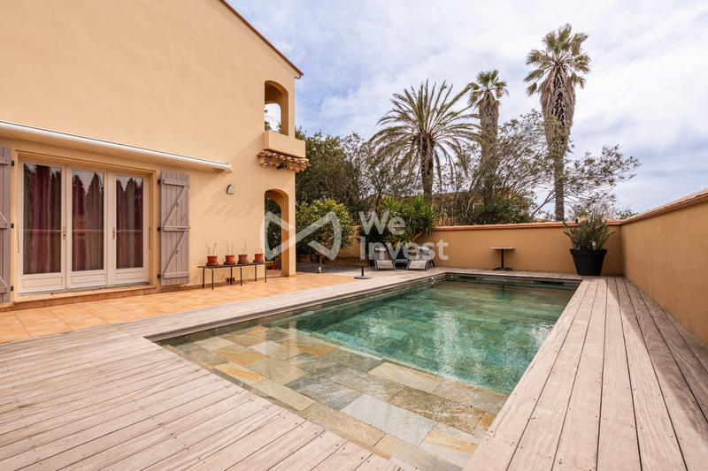 Maison - 291 m² - 10 pièces