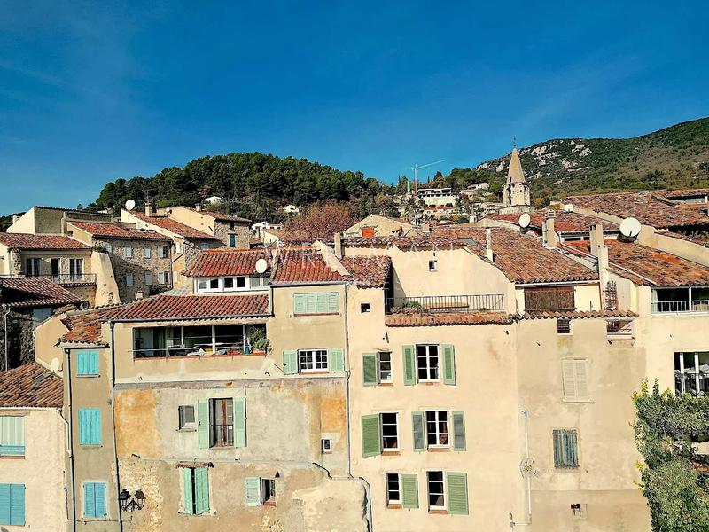 Maison de village - 212 m² - 9 pièces