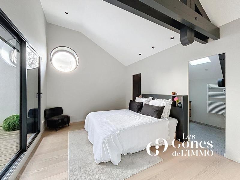 Loft - 113 m² - 4 pièces