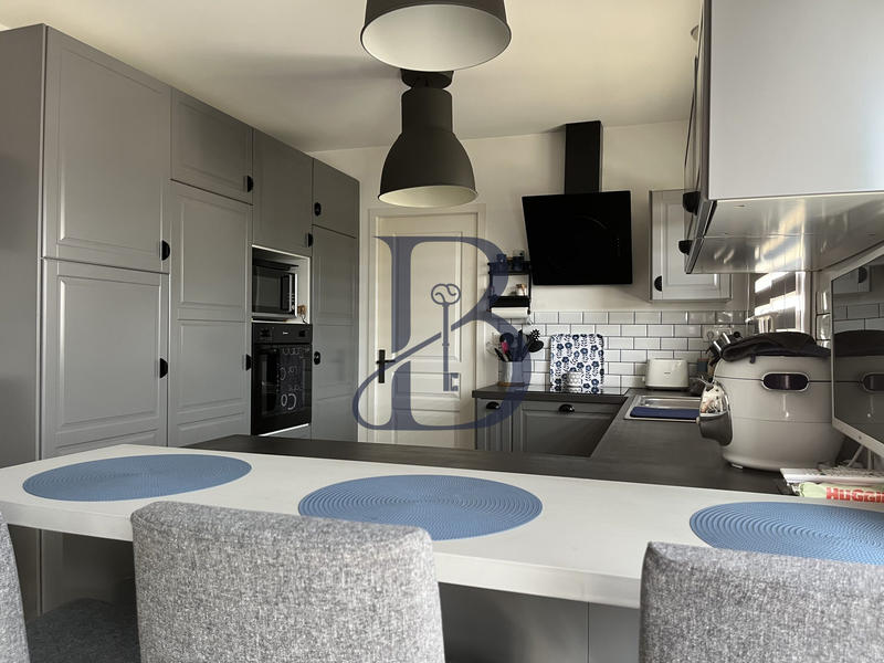 Maison - 154 m² - 7 pièces