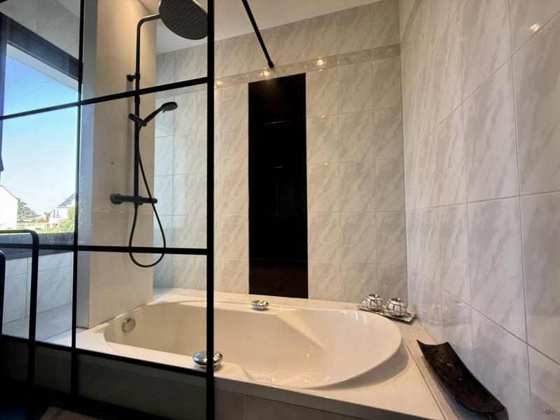 Maison contemporaine - 187 m² - 5 pièces