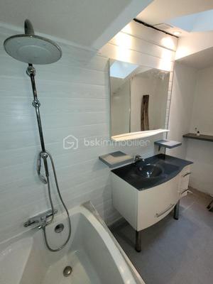 Appartement - 84 m² - 4 pièces