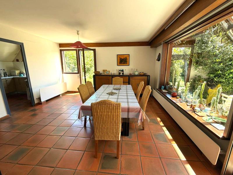 Maison - 170 m² - 7 pièces