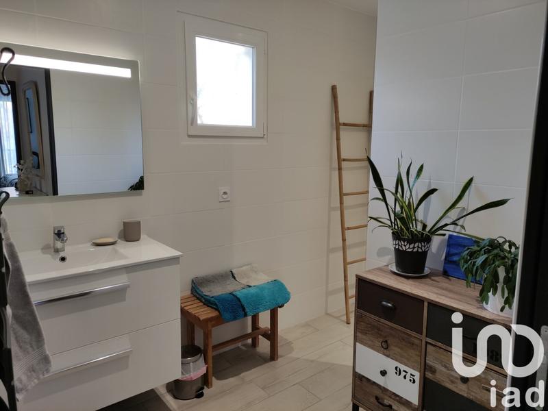 Maison - 300 m² - 12 pièces