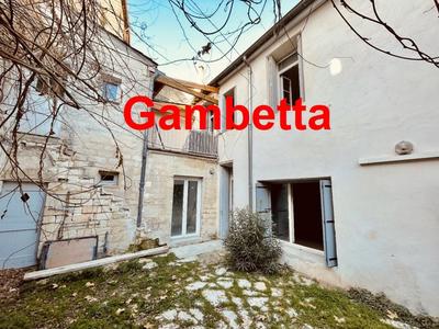 Appartement - 95 m² - 3 pièces