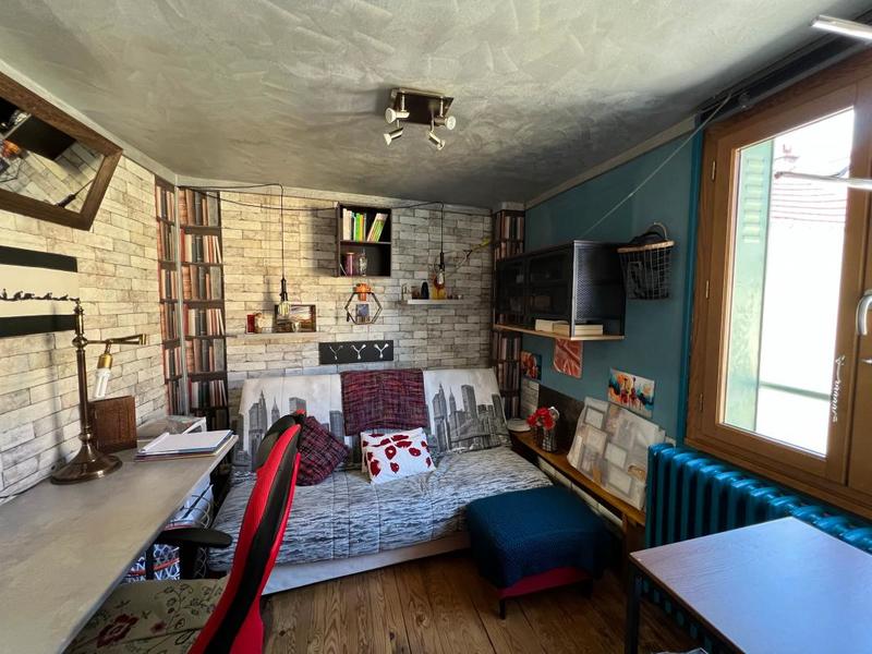 Maison - 84 m² - 5 pièces