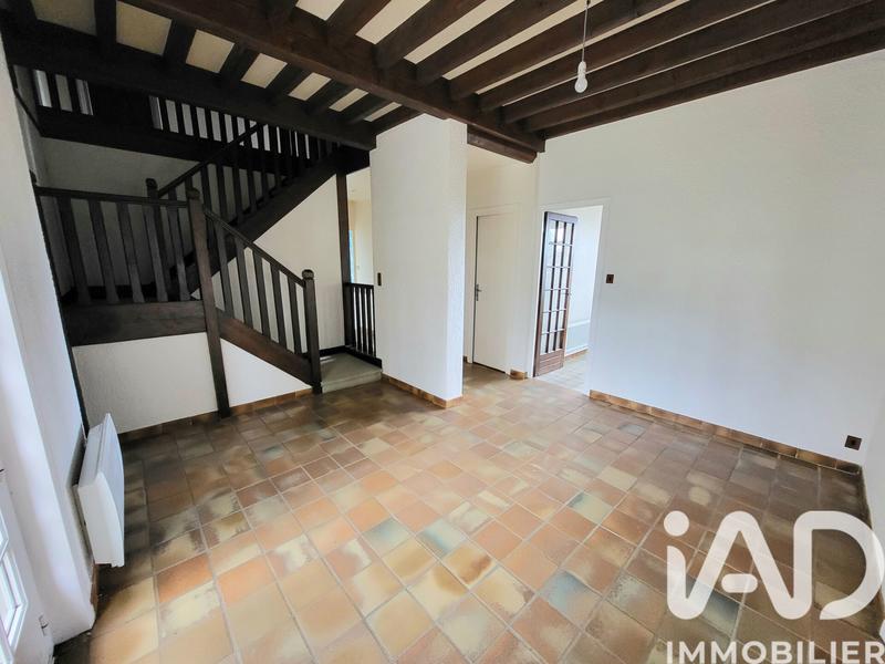 Maison - 250 m² - 8 pièces