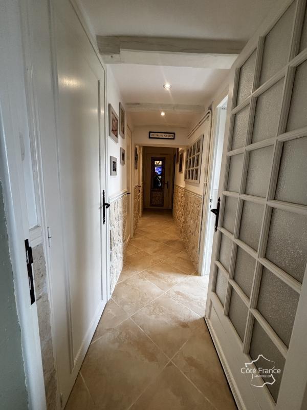 Propriété - 265 m² - 11 pièces