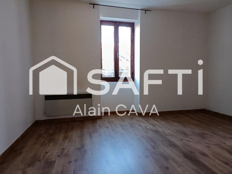 Maison de village - 240 m² - 8 pièces