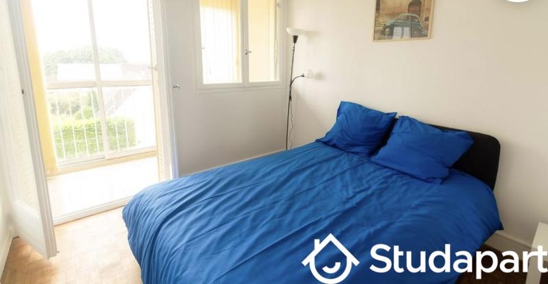 Chambre - 11 m² - 1 pièce