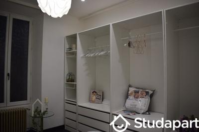 Chambre - 14 m² - 1 pièce