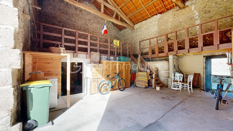 Corps de ferme - 160 m² - 6 pièces