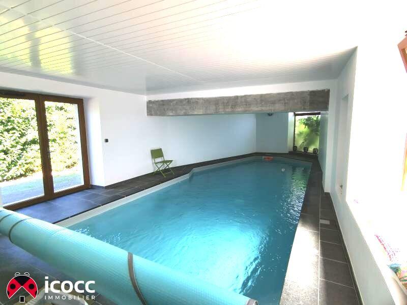 Maison - 300 m² - 9 pièces