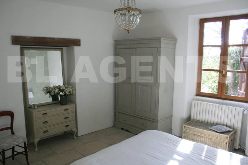 Maison en pierre - 200 m² - 8 pièces