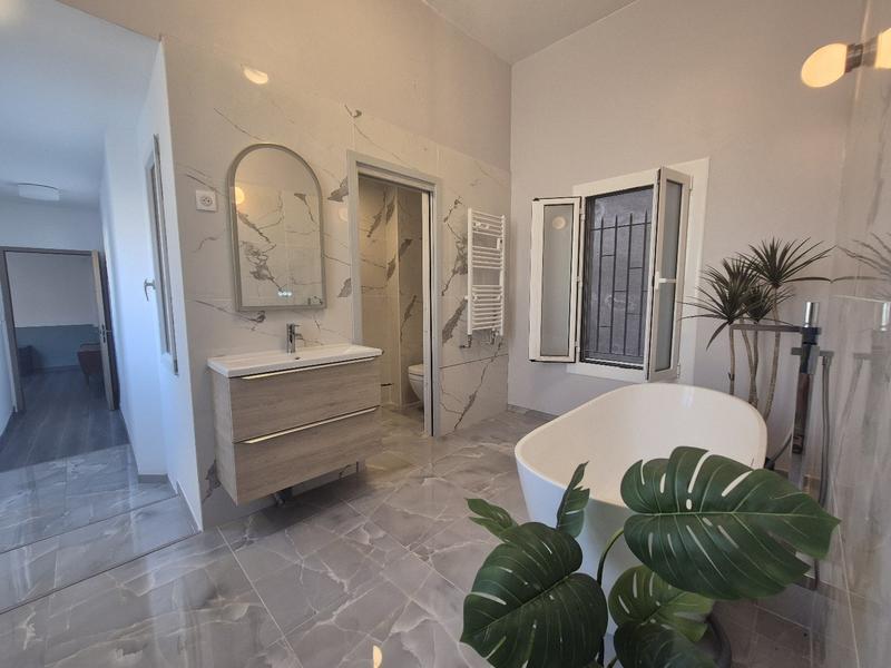 Appartement haussmannien - 330 m² - 10 pièces