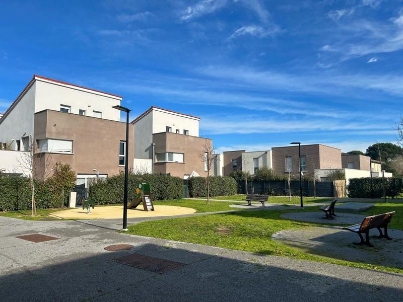 Duplex - 74 m² - 4 pièces