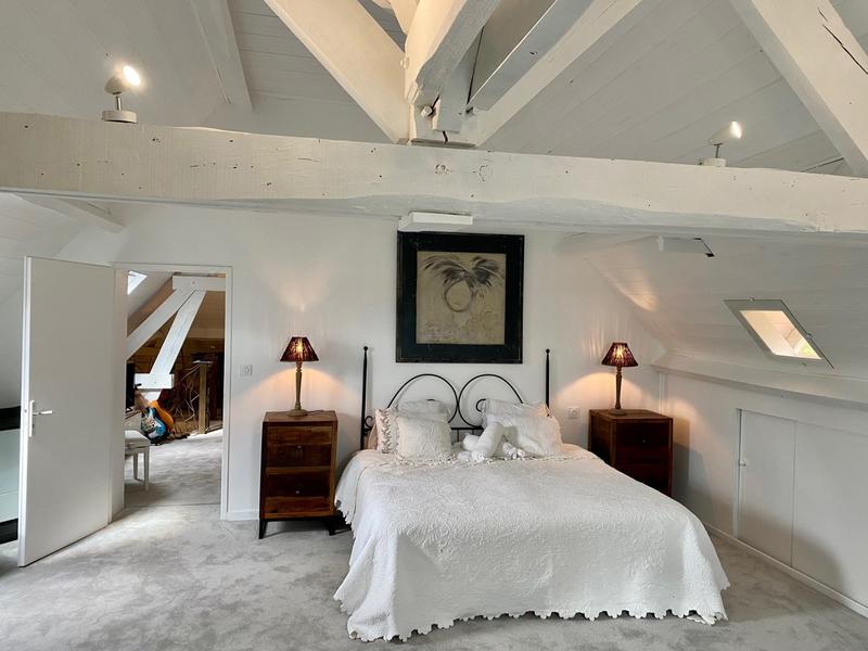 Maison traditionnelle - 170 m² - 4 pièces