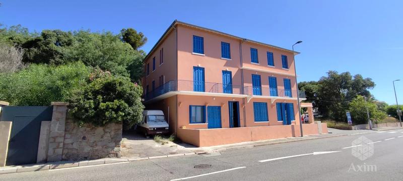 Immeuble - 22 pièces