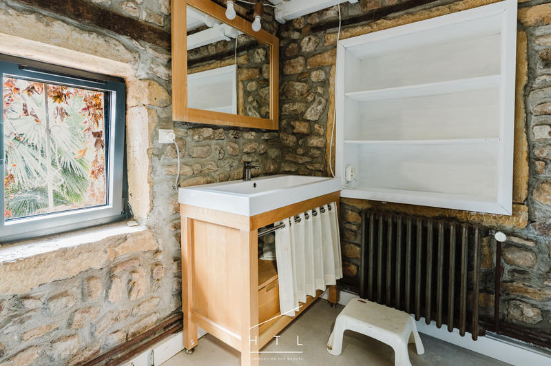 Maison - 261 m² - 6 pièces