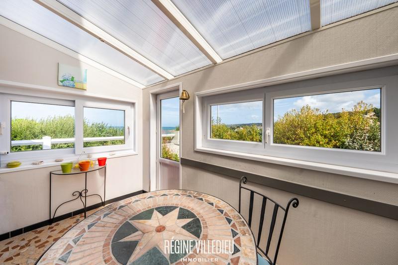 Maison - 92 m² - 5 pièces