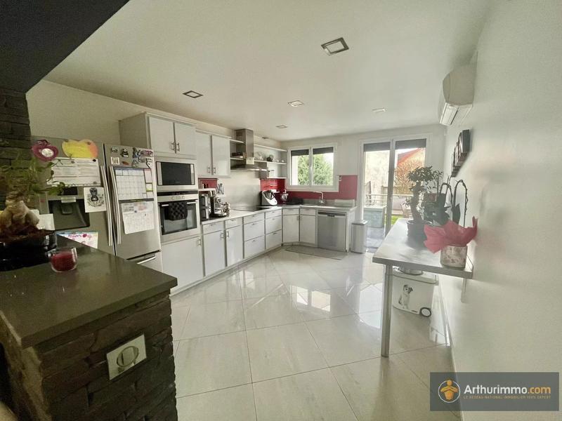 Maison - 200 m² - 7 pièces