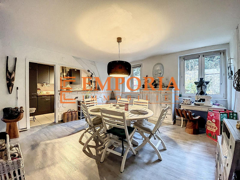 Appartement - 111 m² - 5 pièces