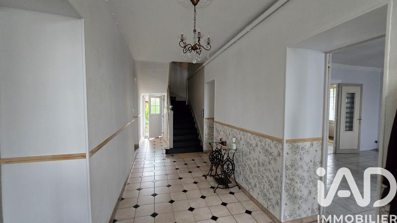 Maison - 195 m² - 7 pièces