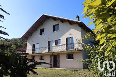 Maison - 94 m² - 4 pièces