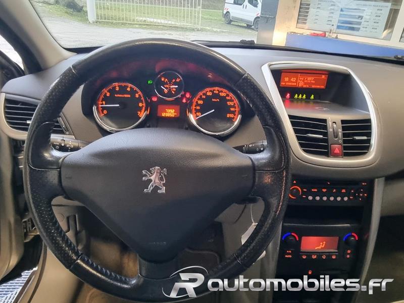 Peugeot 207 1.4 I 90 Executive Pack