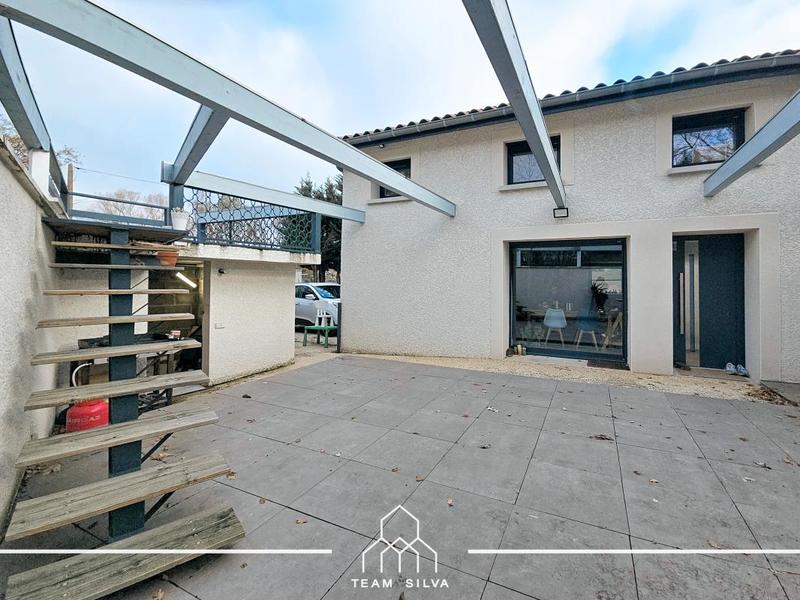 Maison - 128 m² - 4 pièces