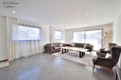 Maison - 194 m² - 7 pièces