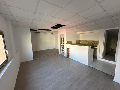 Local commercial - 103 m²