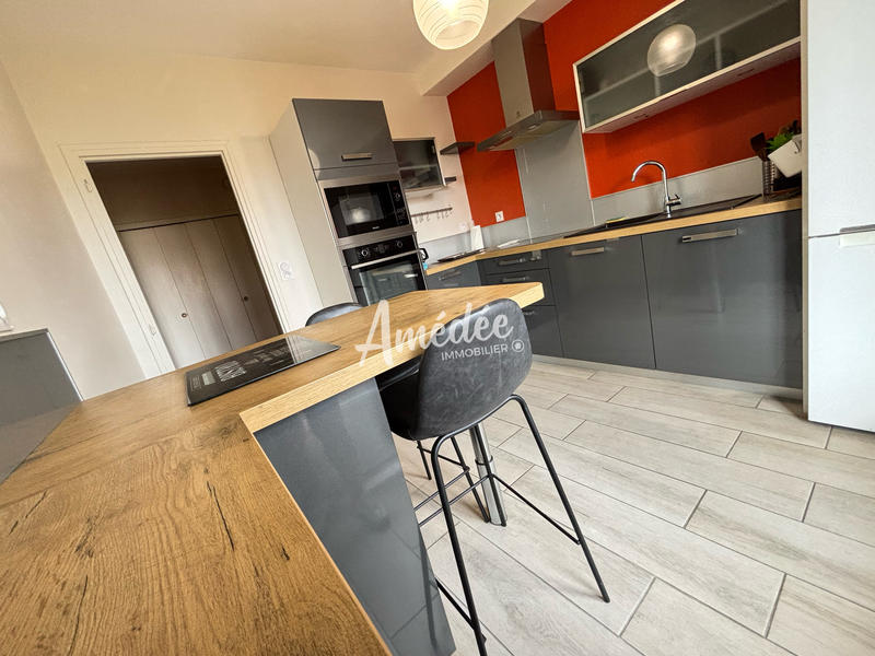 Maison traditionnelle - 106 m² - 4 pièces