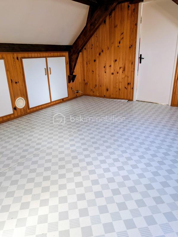 Maison - 107 m² - 7 pièces