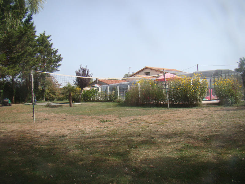 Maison - 240 m² - 10 pièces